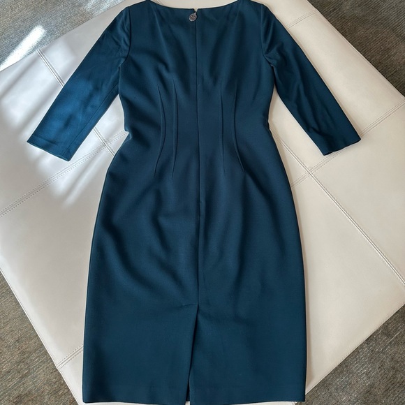 Elie Tahari size 6 tailored dress with 3/4 length sleeves - Picture 3 of 11